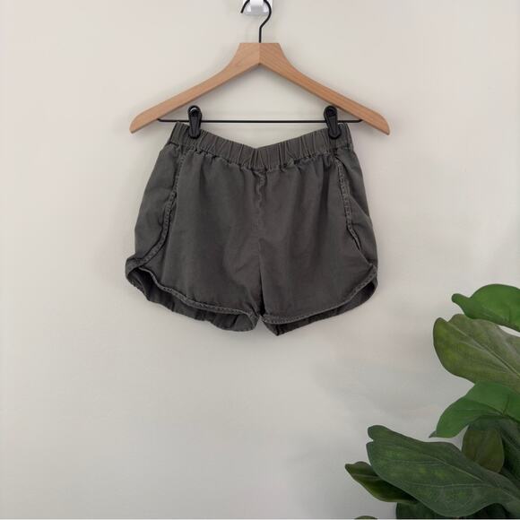 Madewell Olive Green Elastic Waist Shorts Solid Casual Summer Relaxation Pull On - Picture 1 of 4